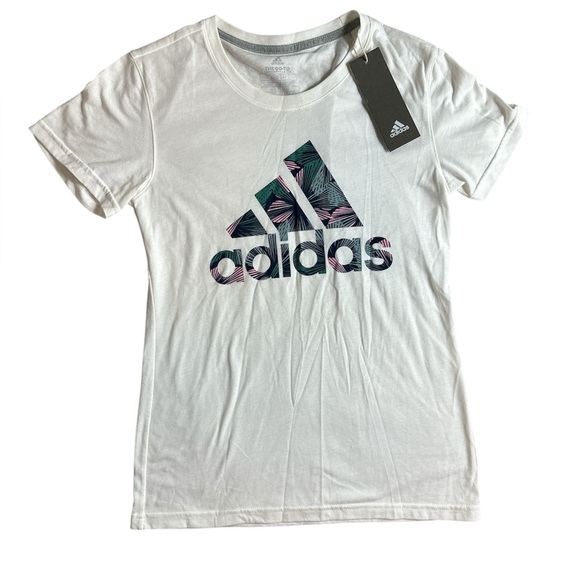 adidas Tops - Adidas NWT Short Sleeve T-shirt Logo